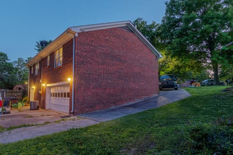 1517 Kelly Circle, Lexington, KY 40517 — photo 4