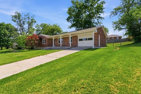 105 Robin Road, Nicholasville, KY 40356 — photo 2