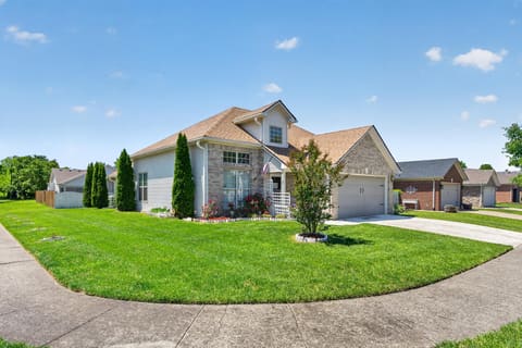 2700 Green Valley Court, Lexington, KY 40511 — photo 2