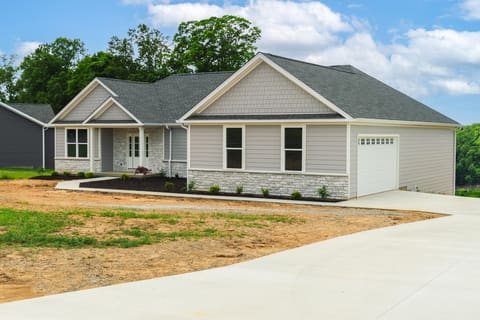634 Beacon Street, Russell Springs, KY 42642 — photo 3