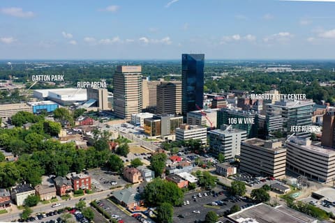 106 W Vine Street 403, Lexington, KY 40507 — photo 2