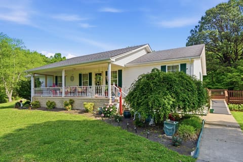 340 Dean Road, McKee, KY 40447 — photo 2