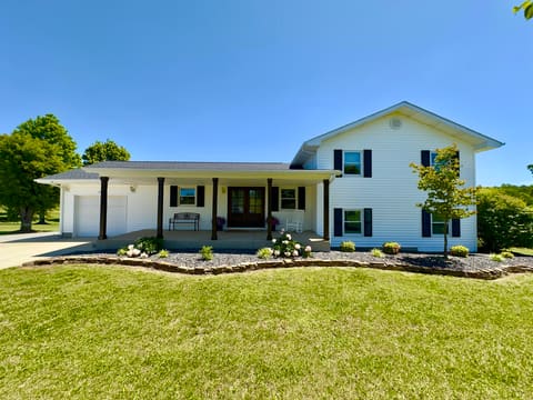 250 Peters Road, McKee, KY 40447 — photo 2