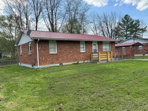 809 Boone Place, Morehead, KY 40351 — photo 2