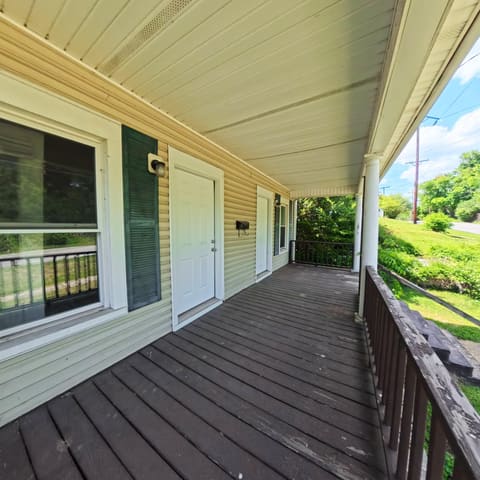 206 Kirkland Avenue, Irvine, KY 40336 — photo 4