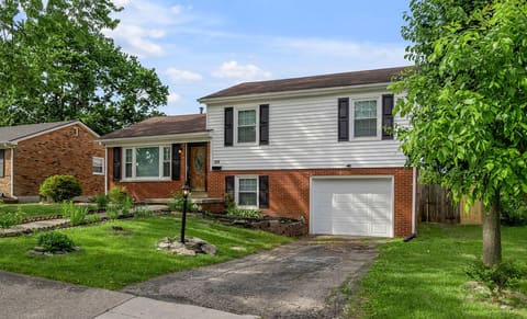 326 Wilson Downing Road, Lexington, KY 40517 — photo 2