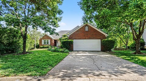 1001 Crimson Creek Drive, Lexington, KY 40509 — photo 2