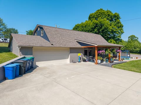 160 W Meadow Drive, Nancy, KY 42544 — photo 2