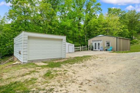 2585 Hazel Patch Road, East Bernstadt, KY 40729 — photo 3