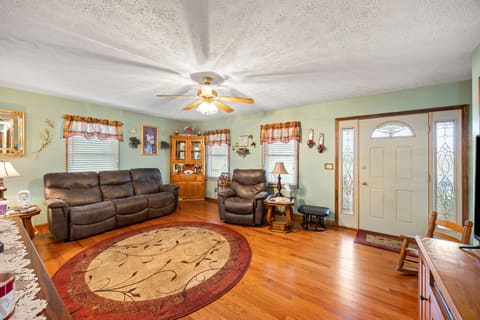 1518 Oakland Lane, Harrodsburg, KY 40330 — photo 4