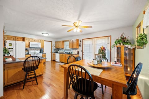 1518 Oakland Lane, Harrodsburg, KY 40330 — photo 5