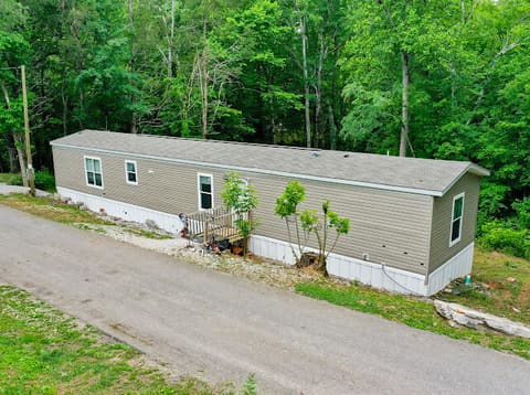 536 Stone Gate Drive, Burnside, KY 42519 — photo 3