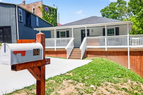 104 Vine Street, Sadieville, KY 40370 — photo 2