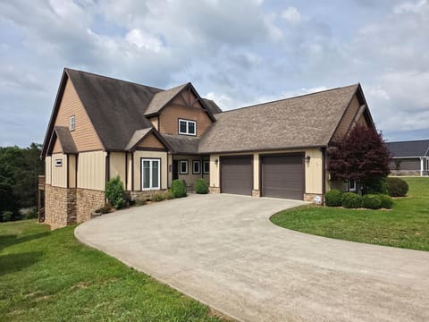 155 W Canterbury, Bronston, KY 42518 — photo 4