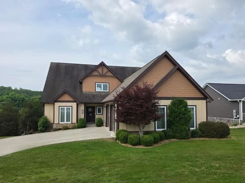 155 W Canterbury, Bronston, KY 42518 — photo 3