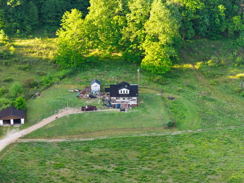 139 Burcham Fork Road, Jackson, KY 41339 — photo 3