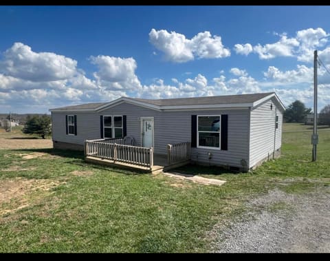 131 Lawless Lane, Jamestown, KY 42629 — photo 3
