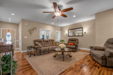 1208 White Oak Road, Stamping Ground, KY 40379 — photo 4