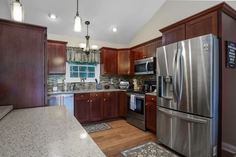 453 Gleneagles Way, Versailles, KY 40383 — photo 3