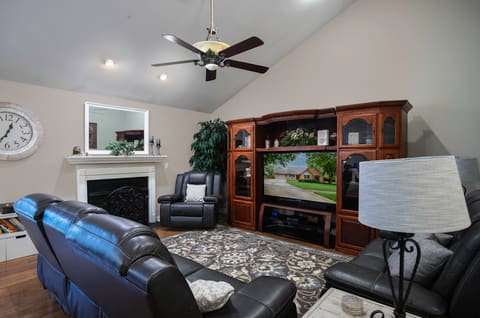 453 Gleneagles Way, Versailles, KY 40383 — photo 5