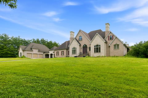 22 Timberwood Drive, Simpsonville, KY 40067 — photo 2