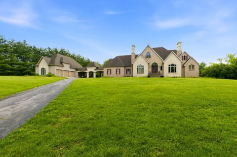 22 Timberwood Drive, Simpsonville, KY 40067 — photo 4