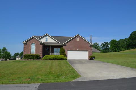 270 Wildwood Drive, Corbin, KY 40701 — photo 2