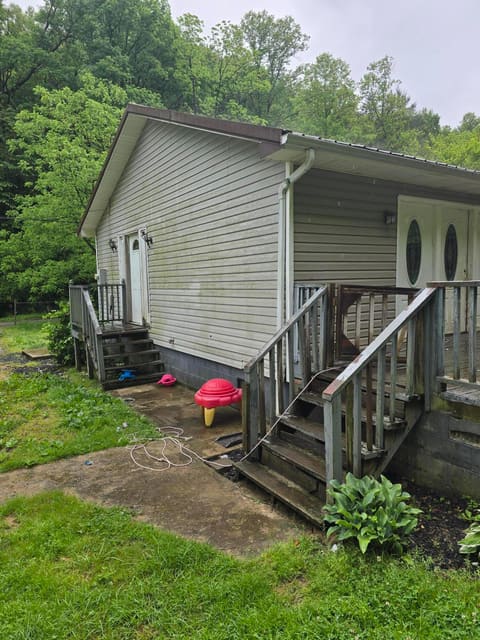 1698 Dry Creek Road, Topmost, KY 41862 — photo 3