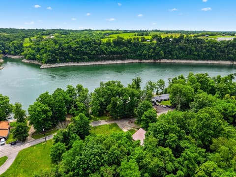 723 Chimney Rock Road, Harrodsburg, KY 40330 — photo 2