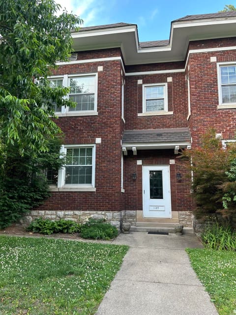 1127 Richmond Road 1, Lexington, KY 40502 — photo 2