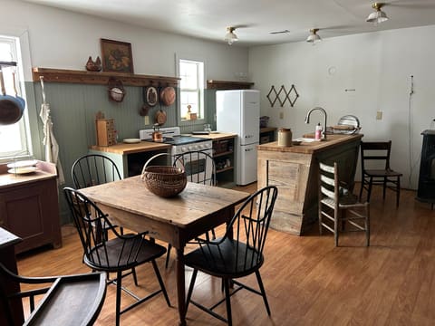 23 Ky-1609, Parkers Lake, KY 42634 — photo 4