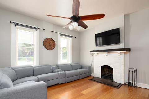 607 N Broadway, Lexington, KY 40508 — photo 5