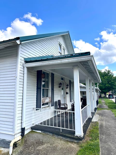 461 N Broadway, Carlisle, KY 40311 — photo 4