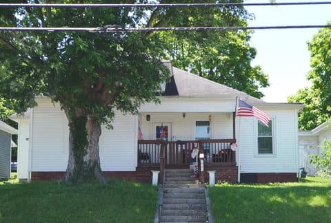 220 E OFFICE Street, Harrodsburg, KY 40330 — photo 4