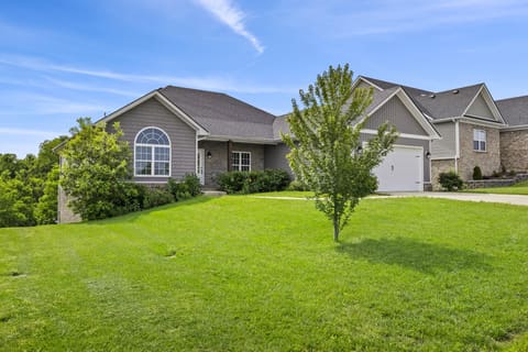 162 Westwoods Drive, Georgetown, KY 40324 — photo 2