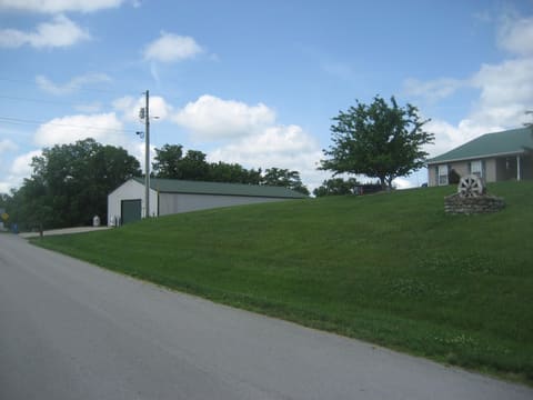 1026 Sea Ridge Road, Lawrenceburg, KY 40342 — photo 4