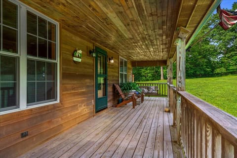 2065 Cobhill Road, Irvine, KY 40336 — photo 3