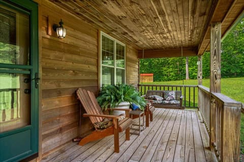 2065 Cobhill Road, Irvine, KY 40336 — photo 4