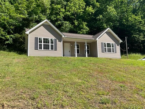 9285 KY-1524, Manchester, KY 40962 — photo 3