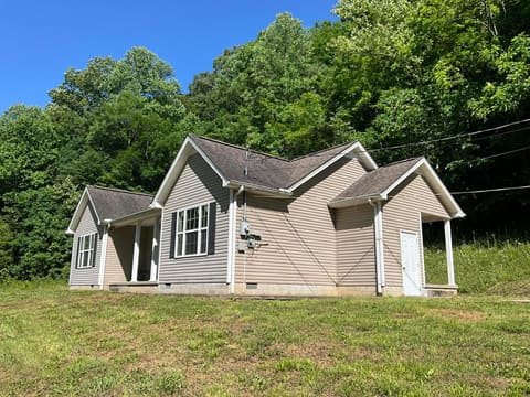 9285 KY-1524, Manchester, KY 40962 — photo 4