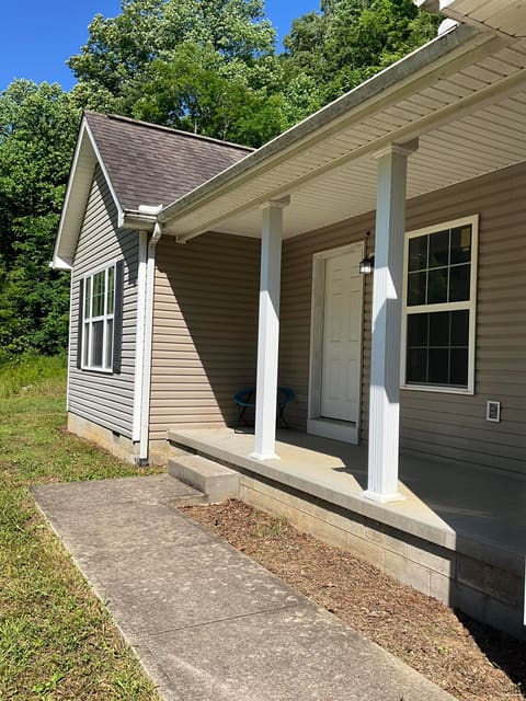 9285 KY-1524, Manchester, KY 40962 — photo 5