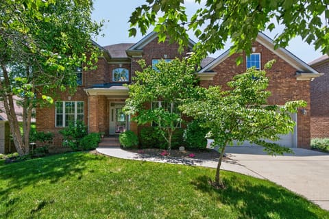 2228 Barnwell Lane, Lexington, KY 40513 — photo 2