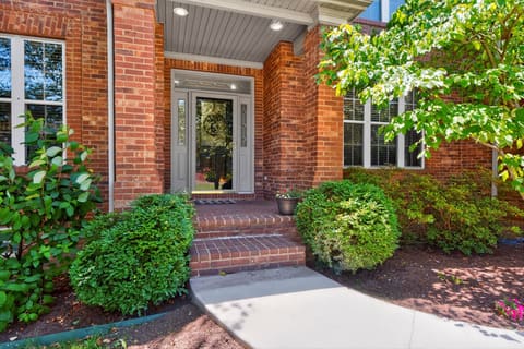 2228 Barnwell Lane, Lexington, KY 40513 — photo 5