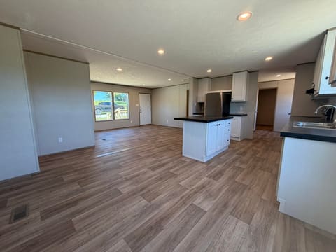 110 W Cedar Grove Road, Irvine, KY 40336 — photo 5