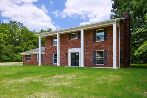 315 Pin Oak Drive, Lawrenceburg, KY 40342 — photo 2