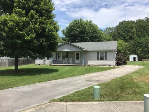 109 Dillon Court, Berea, KY 40403 — photo 2