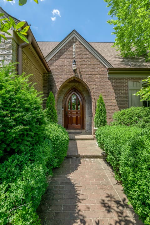 601 Delong Road, Lexington, KY 40515 — photo 2