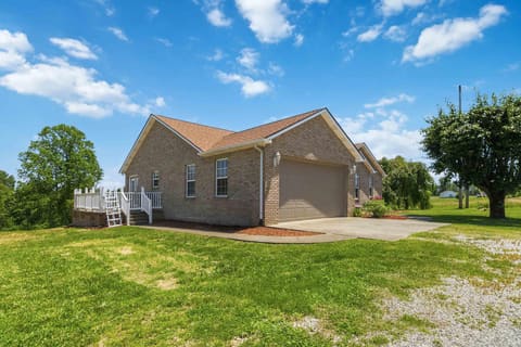2325 KY-1394, East Bernstadt, KY 40729 — photo 2