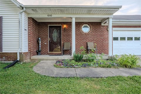 1010 Tamworth Lane, Frankfort, KY 40601 — photo 3