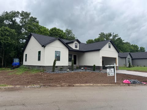 400 Bellaire Drive, Harrodsburg, KY 40330 — photo 2